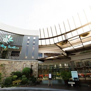 Suncity Suites