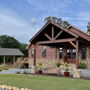The Dogwood Inn
